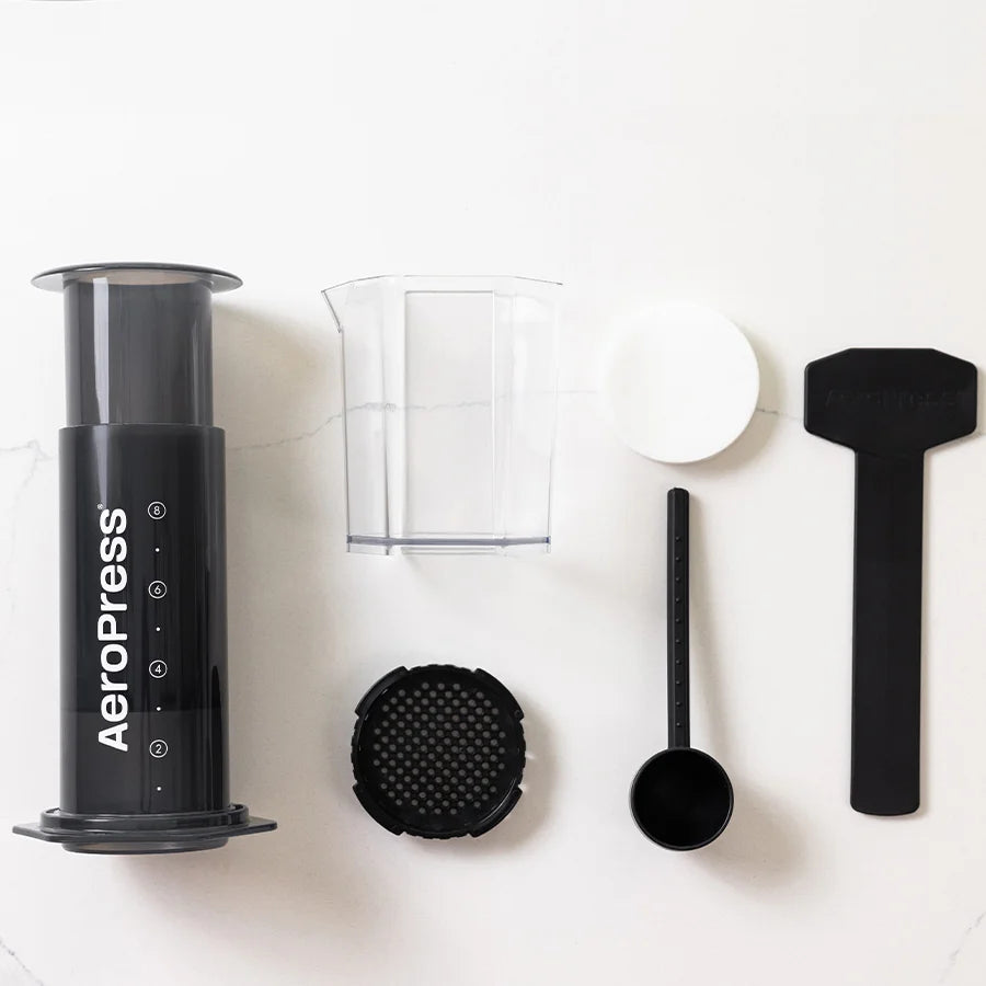 Accesorios de prensa de café: taza transparente, filtro y piezas negras