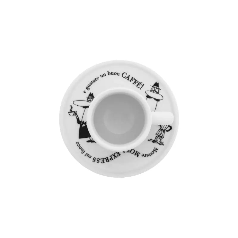 Detalle plato y taza moka por dentro, blanco, con figuras y texto en negro