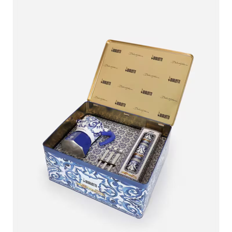 Set Bialetti x Dolce & Gabbana Blu en caja abierta con Moka 3 tazas y vasos